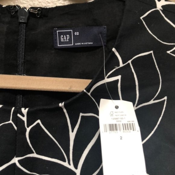 NWT Gap Floral Dress - Picture 2 of 5